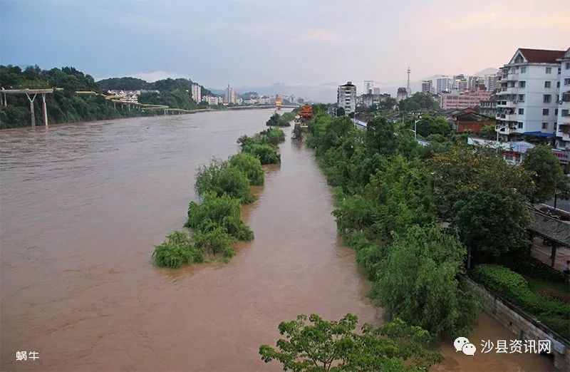 暴雨过后沙县首艘豪华游艇下水成功河滨公园多处被淹